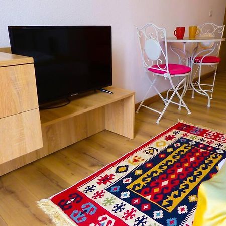 Live-Inn Stunning Apartment On Azneft Sq With President Palace & Old City Views Μπακού Εξωτερικό φωτογραφία