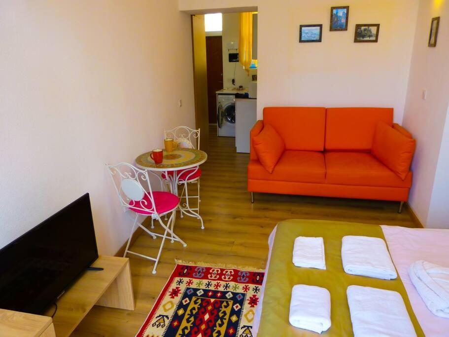 Live-Inn Stunning Apartment On Azneft Sq With President Palace & Old City Views Μπακού Εξωτερικό φωτογραφία